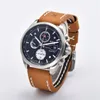 Matrícula casual para hombres Correa de cuero luminoso Sapphire Auto-cita multifunción cronógrafo de cuarzo Watch246s