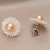 Stud Shell Fiori intagliati 3 colori Perle coltivate naturali Orecchino in argento sterling 925 per gioielli moda donna all'ingrosso FEIGE1