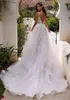 Vintage Spaghetti Straps Lace A Line Wedding Dresses Tulle Applique RufflesCourt Train Garden Wedding Bridal Gowns Vestidos De Nov289Z