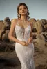 2021 Robes de mariée modernes bretelles spaghetti dentelle appliques sirène robes de mariée sur mesure sexy dos nu balayage train robe de mariée