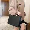50 % Rabatt auf den Gutscheincode Steinmuster große Kapazitätstasche Damen neue Mode tragbare Business Single Shoulder Bag Messenger