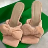 2022 Handduk Mules Kvinnor Bowtie Sandaler Mule Square Toe Stretch Slipper Rubbe Outrole High Heel Shoes Fashion Ladies Sexy Thin Pumps Sandal med Box No399