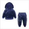 Neue Mode Jungen Mädchen Tracksuit Kleidungsstücke Kinder Sport tragen Freizeitanzug Hoodies+Hosen 2pcs Set Children Outfits