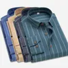 男性のためのベージュシャツのためのベージュの服の未定義の原宿ストライプシャツのドレスシャツの男性服の化学シートのシャツチェックビジネスG0105