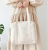 Korea Style Born Baby Care Diaper Bag Mummy Shoulder Brodery Quiltad barnvagn Förvaringsarrangör Stora handväskor 220817