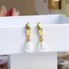 2020 Femmes Charme Bijoux Classique Populaire Mode Plaqué Or Jaune Perle Boucles D'oreilles pour Filles Femmes pour La Fête De Mariage Joli Cadeau pour Un Ami