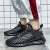 Scarpe da uomo di alta qualità in volo traspirante Moda casual Abbigliamento Trendy Sport No-Brand Sneakers Traineri da jogging all'aperto a piedi