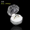 Caja de joyería de la moda delicada acrílico para la pulsera de anillo Pendientes Pendientes Pendientes Pasadores Titular Pantalla Packaging 105 m2
