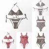 seksowny lampart bikinis.