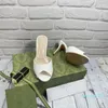 Designer Womens Shoes Sandaler tofflor glider höga klackar lyxiga ormskinn lammskinnlägenheter läder gummi sandal gelé skor grunt
