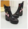 Botas de moda para mulheres altura Aumentando Sapatos femininos Lazer Botas de tornozelo Martin Boots Laureate Plataforma Desert Boot Vintage Style