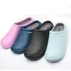 Doctor Shoes de enfermagem Hospital Farmácia Segurança Sapatos de trabalho Tapeiros fêmeas Mulheres Sapatos confortáveis ​​Acessórios de enfermagem Y200520