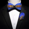 Ricnais nuevo original pluma pajarita broche conjunto blanco azul colorido hecho a mano exquisita pajarita para hombres corbatas de boda regalo con caja 2289l