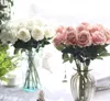 30 sztuk / partia Dekoracje Ślubne Prawdziwe Dotykowe Materiał Sztuczne Kwiaty Rose Party Decoration Fałszywe Jedwabne Peonia Kwiat Single Stem Flowers