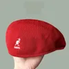 Bérets A4PV ecH5b TE casquette kangol chapeau hommes039s et femmes039s style même béret kangourou en maille de polyester super élégant ins casquette pointue be4995708