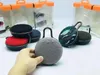 2021 Novo Estilo Mini Sem Fio Bluetooth Speakers Portáteis com cartão TF, FM, USB, Caixa de varejo AUX