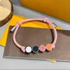 2022 Mode Charme personnalisé Luxe Hommes Femmes Bracelet de mode 8 couleurs réglables adapté au tourisme et aux vêtements de loisirs Cadeaux de la Saint-Valentin de différentes couleurs