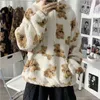 V-hanver kleine beer Patroon harige Hoodie Winter Warm Pluche zoete Truien Vrouw Vintage Koreaanse Stijl losse Sweatshirt 211224