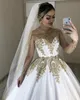 2023 Luxe Dubai trouwjurken bruidsjurken wit en goud pure lange mouwen bateau nek appliqued sparky glitter pailletten kanten bruid formele slijtage