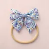 12 datorer/parti, babyflickor blommigt tryck Sailor Bow Hair Clips, Floral Fabric Bow nylon pannband, skolflicka Bow Hair Accessories LJ200903