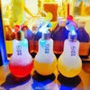 LED glödlampa vattenflaska plast mjölkjuice flaskor engångsläckande dryck kopp med lock kreativ drinkware grossist wvt0435