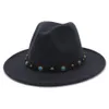 Mode Design Wide Brim Ullfilt Fedora Hattar Med Bälte Kvinnor Män Fall Cowboy Dress Style Jazz Party Wedding Cap