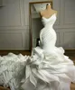 2023 White Ruffles Organza Mermaid Wedding Dresses Pleats Sweetheart Chapel Train Gorgeous Bridal Clows Nigerian Arabic Marriage Dress Robe de Mariee
