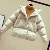 Giubbotti da donna Inverno Casual Parka Giacca imbottita in cotone 2022 Con cappuccio Caldo piumino Donna di grandi dimensioni Cappotto Addensare Donna Puffer Beige