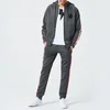 2020 Sportswear Hommes À Capuche Survêtement Automne Hiver Hommes Ensembles Marque Survêtement Casual Rayé Veste Pantalon Femmes Survêtements LJ201126