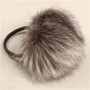 أزياء فطائر النساء الشتاء دافئة حقيقية حقيقية Sier Fox Fur Fur Furmuffs حماية الأذن الناعمة