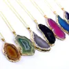 Natural Agate Crystal Stone Pendant Necklace Oregelbundet guldpläterad skivad sten