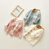 Frühling geborene Baby-Jungen-Mädchen-Pullover-Mäntel-Marken-Baumwollstrick-feste Strickjacke-Knopf-Jacken-Säuglings-Outwear-Tops 210429