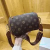 2022 Factory Wholesale New Foreign style small bag women's new fashion high-capacity one shoulder square texture personalized Messenger Hand