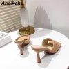 Aneikeh 새로운 섹시한 PU 여성 퀼트 노새 발 뒤꿈치 여름 사각형 머리 얇은 높은 패션 슬립 숙녀 슬라이드 파티 신발 크기 35-42 C0129