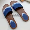 Модельер -дизайнер летние слайды для сандалий для печати галстука с пастельными сандалиями для 3683968 для 3683968