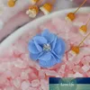 10 pçs / lote Flores de tecido artesanal com apliques de strass a costura acessórios de vestuário de casamento flores para fita de crianças