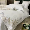 ビンテージシックなMOD刺繍寝具ホワイトグレーブラシをかけられた綿の柔らかい布団カバーセットベッドシートピローケースクイーンキングサイズ4pcs 201113