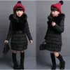 Veste rembourrée en coton de nouvelle fille d'hiver épaissie veste de longueur moyenne veste en peluche à capuche en peluche pour enfants 201125