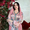 Roupas étnicas moda muçulmana rosa strass rosa vestido impresso no Oriente Médio abayas para mulheres abaya dubai peru islâmico kuftan