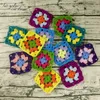 DIY Crochet Doilies Multicolor Coasters Quadrados Tapetes de Mesa Decoração Handmade Crochet Cup Pad 9cm Lã Roupas Patch 50 pçs / lote T200708