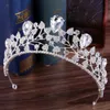 Ny ankomst Magnificent Blue Red Bridal Crown Tiaras Fashion Golden Diadem For Women Wedding Hair Accessories SMycken Y200409