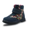 Apakowa冬の秋の女の子のブーツ花の子供の靴暖かい短い豪華な快適な子供たちPUレザーMartin Boots LJ200911