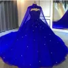 2022 Setwell Stropless Ball Gown Quinceanera Klänningar Ärmlös Pläterad Kristaller Beaded Golvlängd Prom med WAP