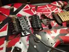 Chitarra elettrica Edward Eddie Van Halen Heavy Relic Red Franken Black White Stripes, manico in acero a forma di ST, dado di bloccaggio Floyd Rose Tremolo