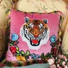 Luxe klassieke Designer Embroidery Pillow Cushion 4545 cm Home and Car Decoration Creative Christmas Gift Home Textiles5315315