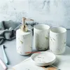 set di accessori da bagno in ceramica