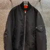 Primavera 2022 Nueva chaqueta de diseñador ~ Tamaño de EE. UU. Material a prueba de viento de alta gama Diseño de bolsillo Diseño atractivo Cuello alto de béisbol para hombre Negro