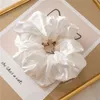 2020 übergroße Haargummis Ring Frauen Seide Scrunchie elastische Haarbänder Mädchen Kopfbedeckung Grip Schleife Pferdeschwanz-Halter Haar-Accessoires