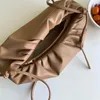 HBP Messenger Çanta Çanta Çanta Yeni Tasarımcı Çantası Yüksek Kaliteli Doku Moda Moda Omuz Çantası Kalın Zincir Pileli Günlük