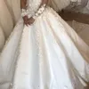 2021 Ballkleid Brautkleider V-Ausschnitt 3D-Blumenapplikationen Arabisch Dubai Kirche Brautkleider Lange Ärmel Hofzug Vestidos De Novia AL7591